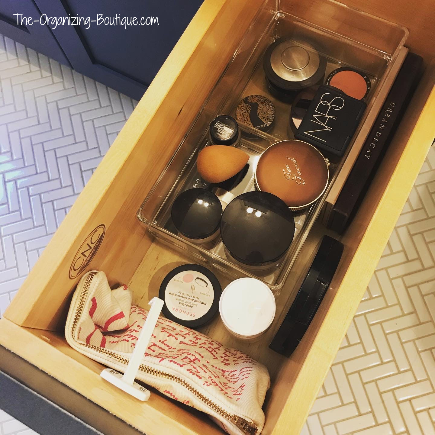 Makeup Drawer Organization Tips • Neat House. Sweet Home®