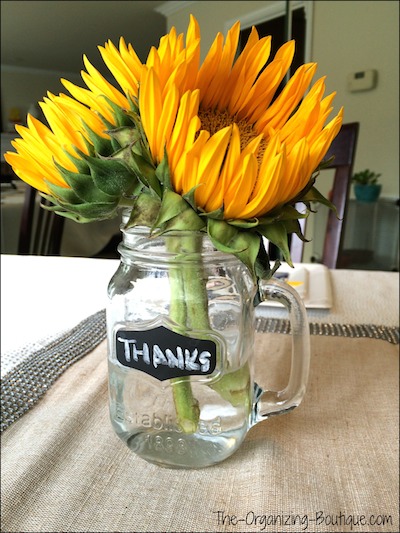 Looking for Thanksgiving decorating ideas? Here are the simple Thanksgiving table decorations we did the first year we hosted. Beautiful!